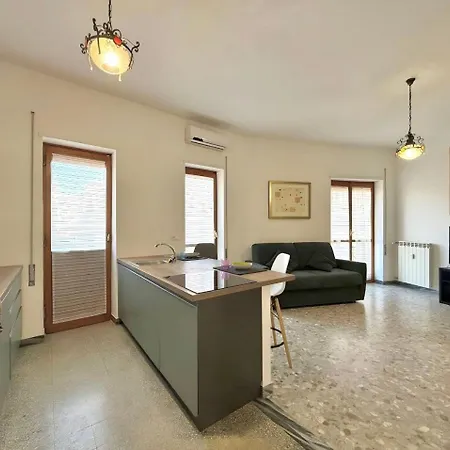 Lungotevere Cozy Nest Lägenhet Rom