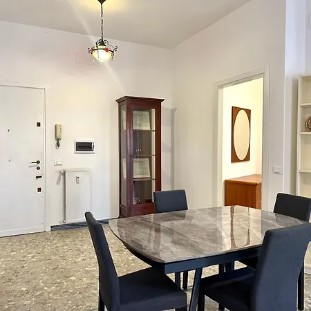 Lägenhet Lungotevere Cozy Nest