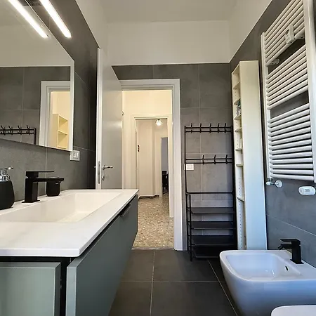 Lungotevere Cozy Nest Lägenhet *