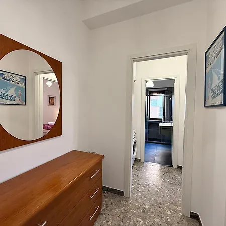 Lungotevere Cozy Nest Lägenhet *